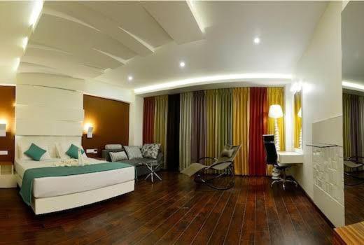Hotel Vijay Elanza Coimbatore Buitenkant foto