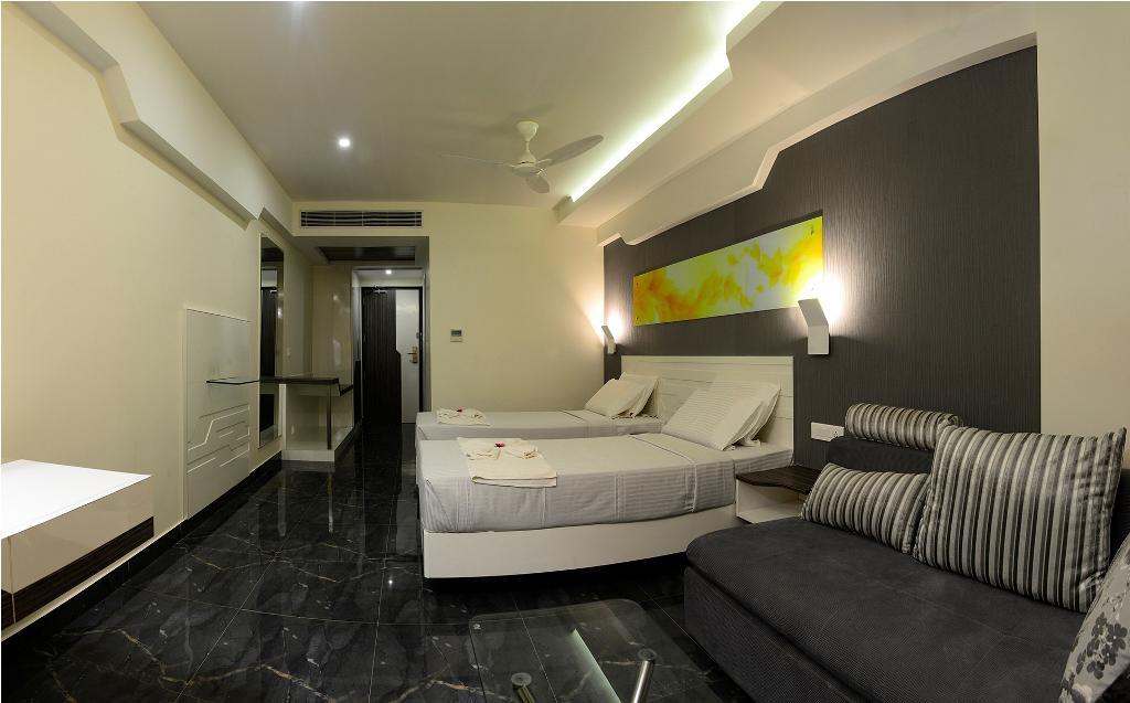 Hotel Vijay Elanza Coimbatore Buitenkant foto