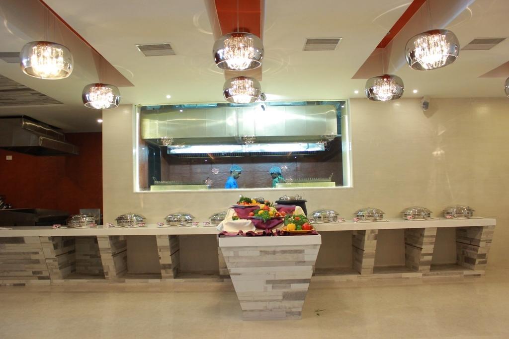 Hotel Vijay Elanza Coimbatore Buitenkant foto